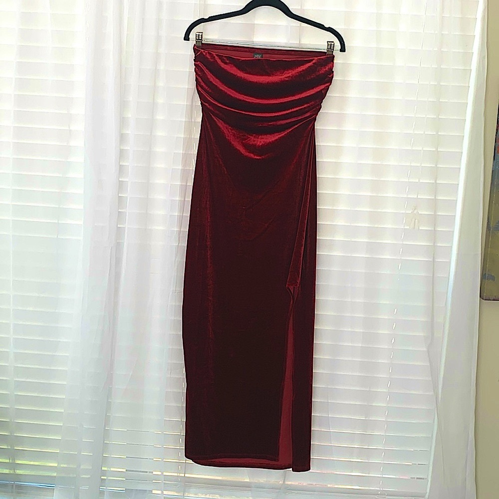 SOLD - Velvet Strapless Maxi Dress - Wild Fable
